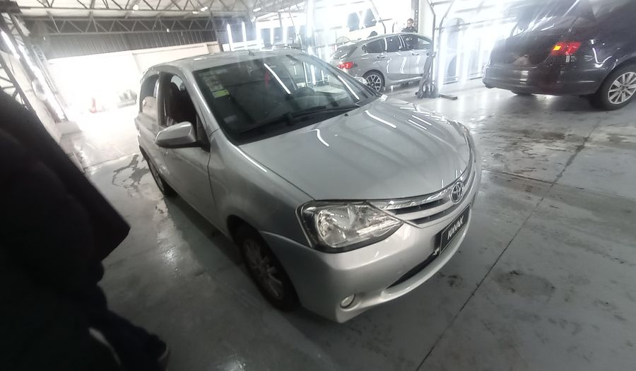 Toyota Etios 1.5 XLS Hatchback 2015