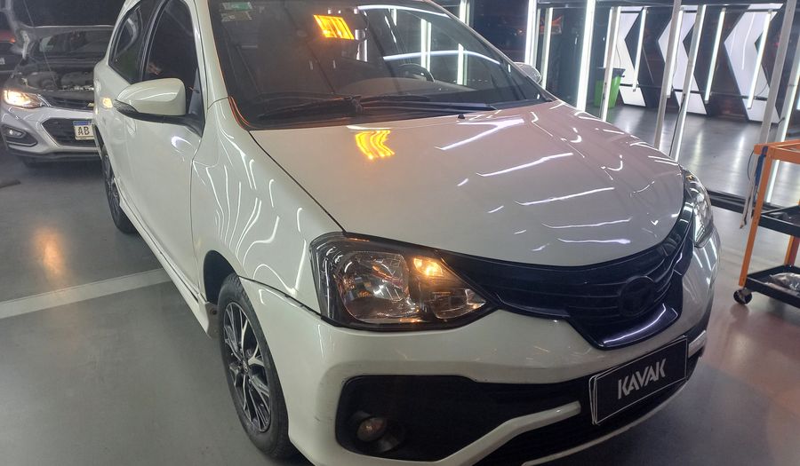 Toyota Etios 1.5 XLS Hatchback 2018