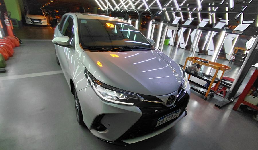 Toyota Yaris 1.5 S CVT Hatchback 2025