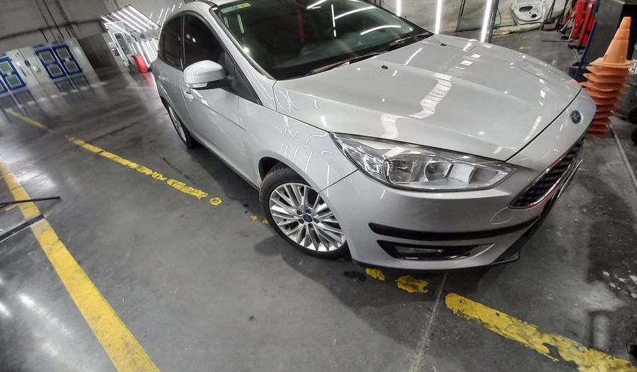 Ford Focus Iii 2.0 SE PLUS AT Sedan 2017