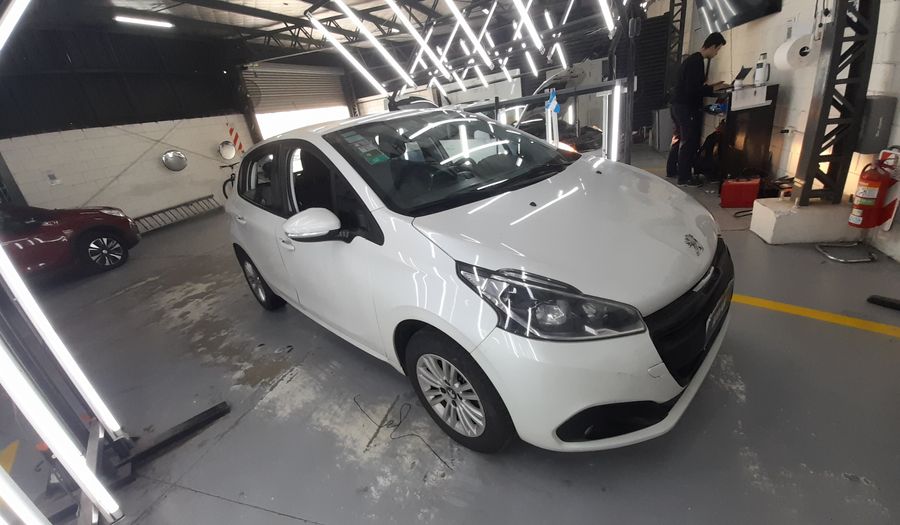Peugeot 208 1.6 ALLURE Hatchback 2019