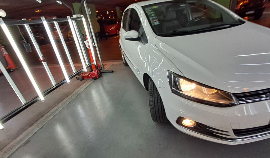 Volkswagen Fox 1.6 HIGHLINE I MOTION Hatchback 2015