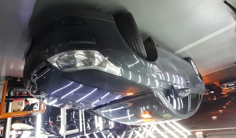 Citroen C4 2.0I 16V SX Sedan 2010