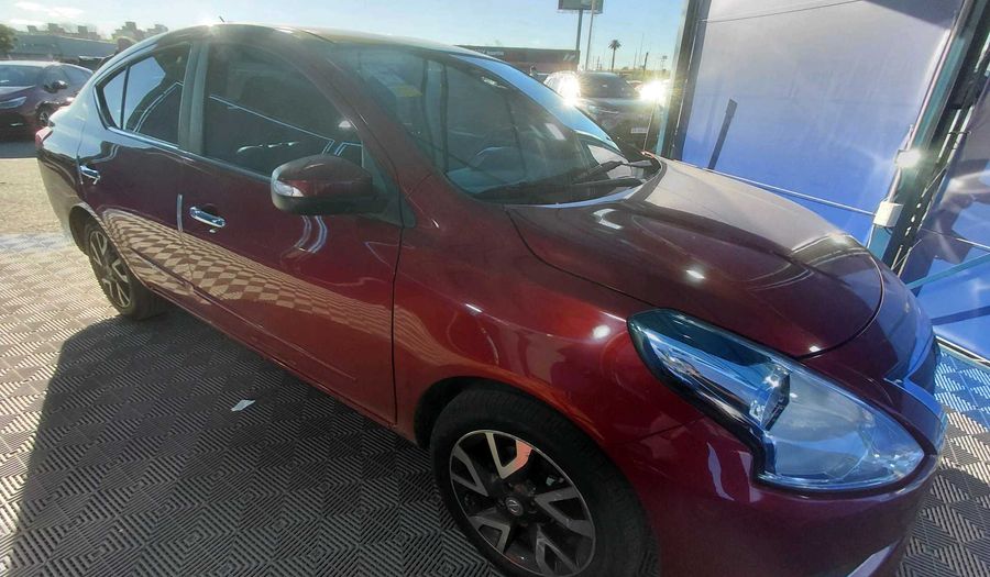 Nissan Versa 1.6 EXCLUSIVE AUTO Sedan 2019