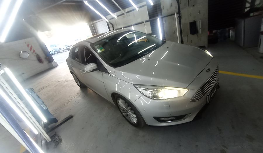 Ford Focus Iii 2.0 TITANIUM AT Sedan 2017