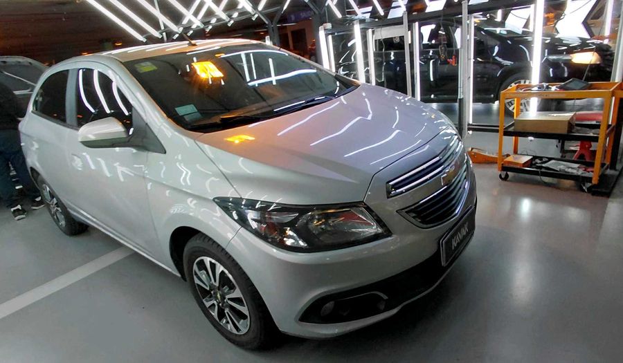 Chevrolet Onix 1.4 LTZ Hatchback 2016