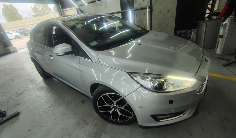 Ford Focus Iii 2.0 TITANIUM AT Hatchback 2017