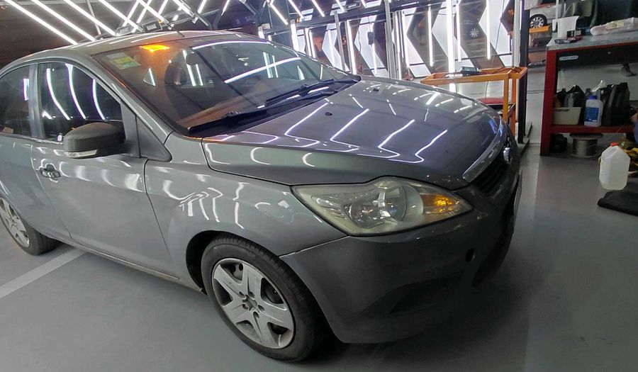 Ford Focus Ii II 1.6 STYLE Hatchback 2010