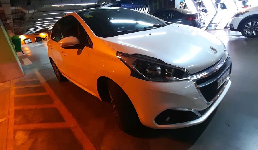 Peugeot 208 1.6 FELINE TIPTRONIC Hatchback 2019