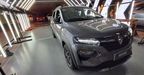 Renault Kwid 1.0 ICONIC OUTSIDER Hatchback 2025