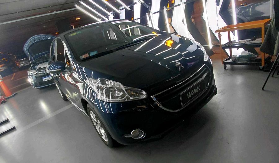 Peugeot 208 1.5 ALLURE TOUCHSCREEN Hatchback 2015