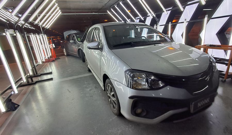 Toyota Etios 1.5 XLS Hatchback 2021