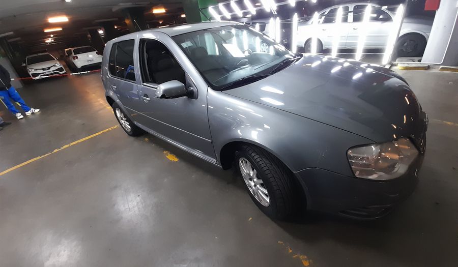 Volkswagen Golf 2.0 HIGHLINE Hatchback 2008