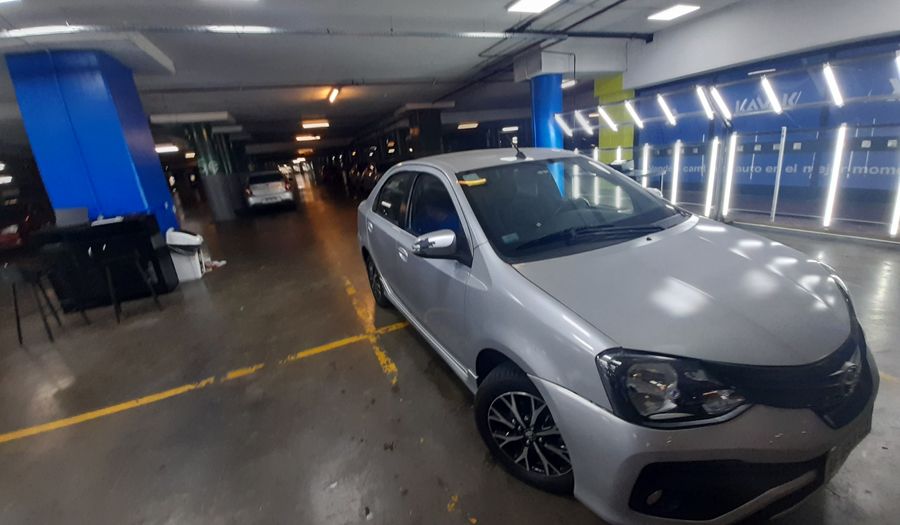 Toyota Etios 1.5 XLS AUTO Sedan 2021