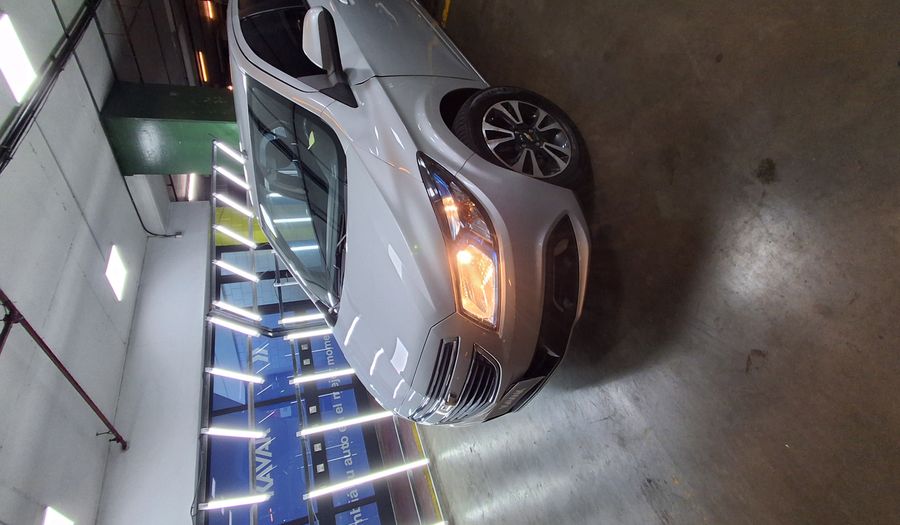 Chevrolet Onix 1.4 LTZ AT Hatchback 2015