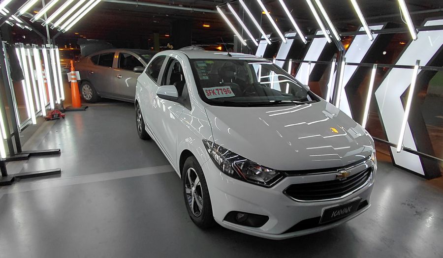 Chevrolet Onix 1.4 LTZ Hatchback 2017