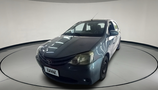 Toyota • Etios