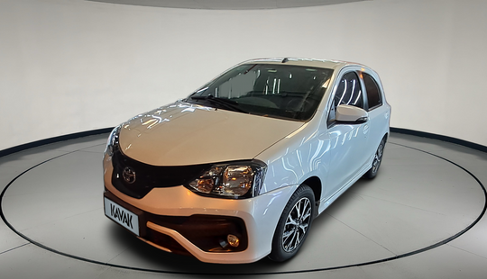 Toyota • Etios