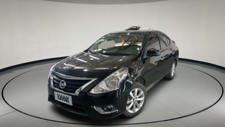 Nissan • Versa