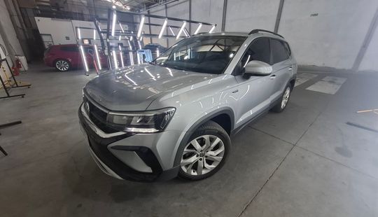 Volkswagen • Taos