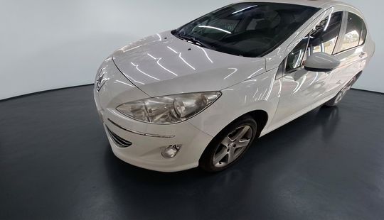 Peugeot • 408