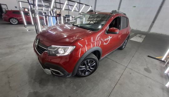 Renault • Sandero Stepway