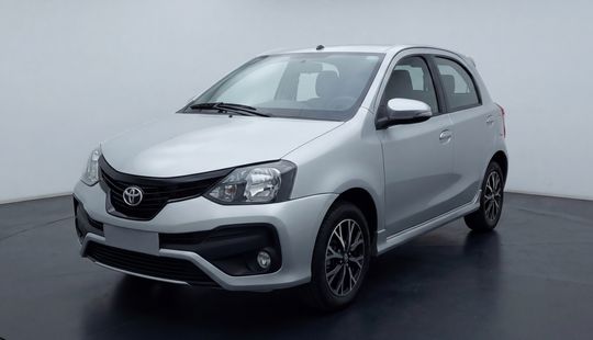 Toyota • Etios