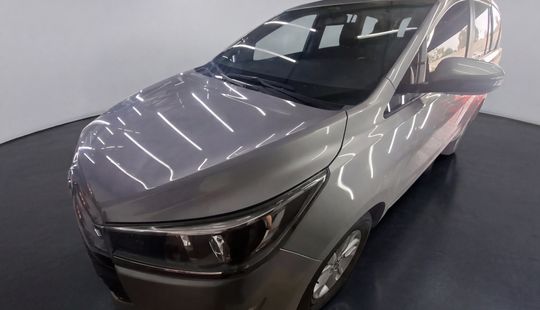 Toyota • Innova