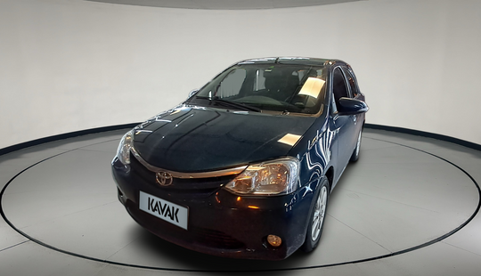 Toyota • Etios