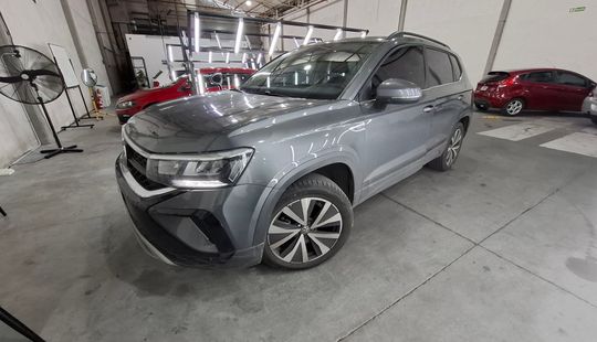 Volkswagen • Taos