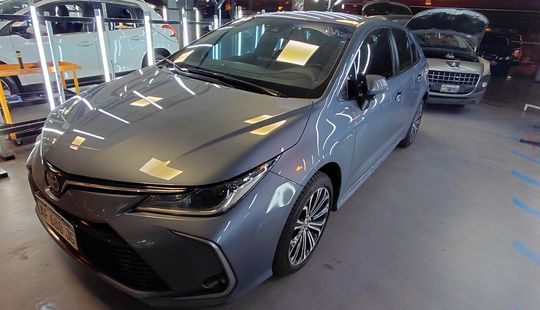 Toyota • Corolla
