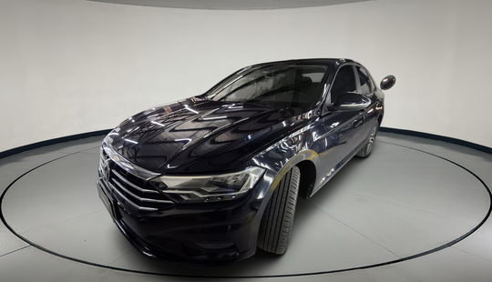 Volkswagen • Vento