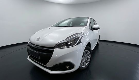 Peugeot • 208