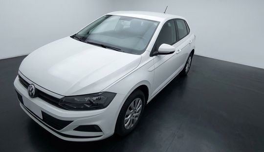 Volkswagen • Polo