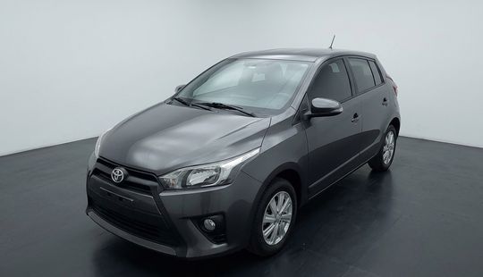 Toyota • Yaris