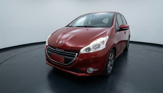 Peugeot • 208