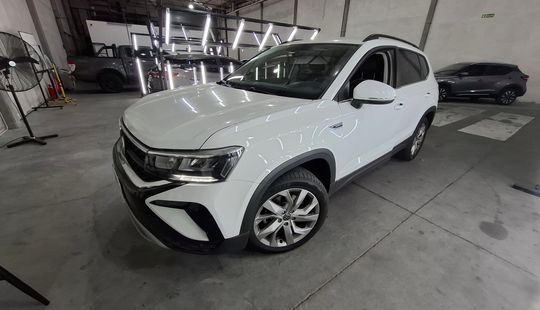 Volkswagen • Taos