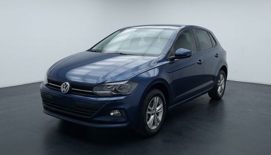 Volkswagen • Polo
