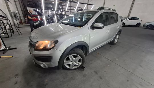 Renault • Sandero Stepway