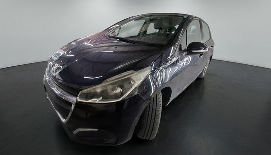 Peugeot • 208
