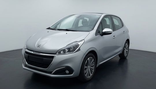 Peugeot • 208