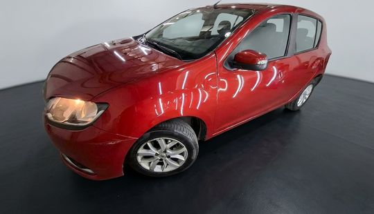 Renault • Sandero