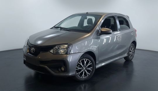 Toyota • Etios