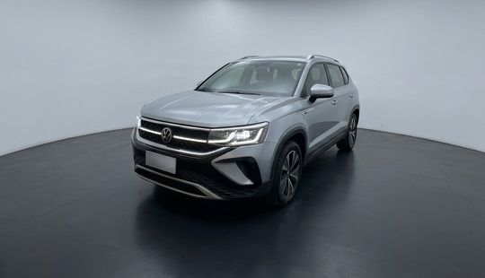 Volkswagen • Taos