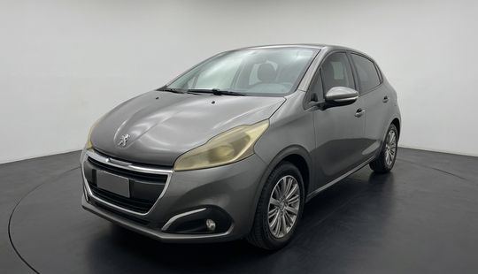 Peugeot • 208