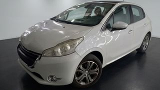 Peugeot • 208