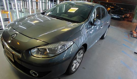 Renault • Fluence