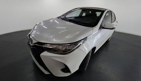 Toyota • Yaris
