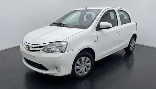 Toyota • Etios