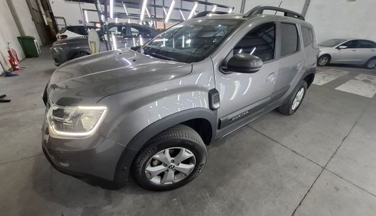Renault • Duster